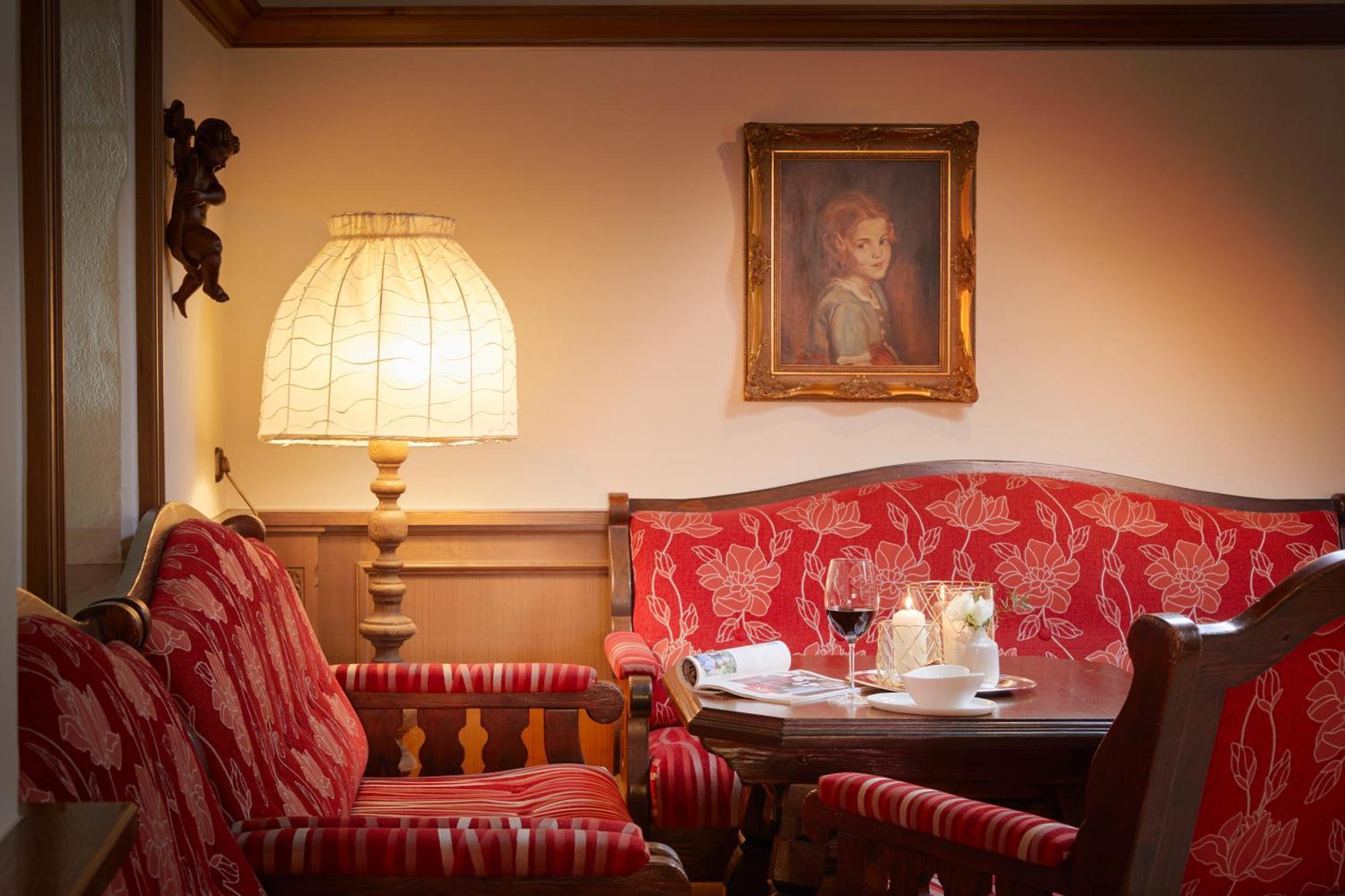 Hotel Alpenhof Kristall マイヤーホーフェン エクステリア 写真