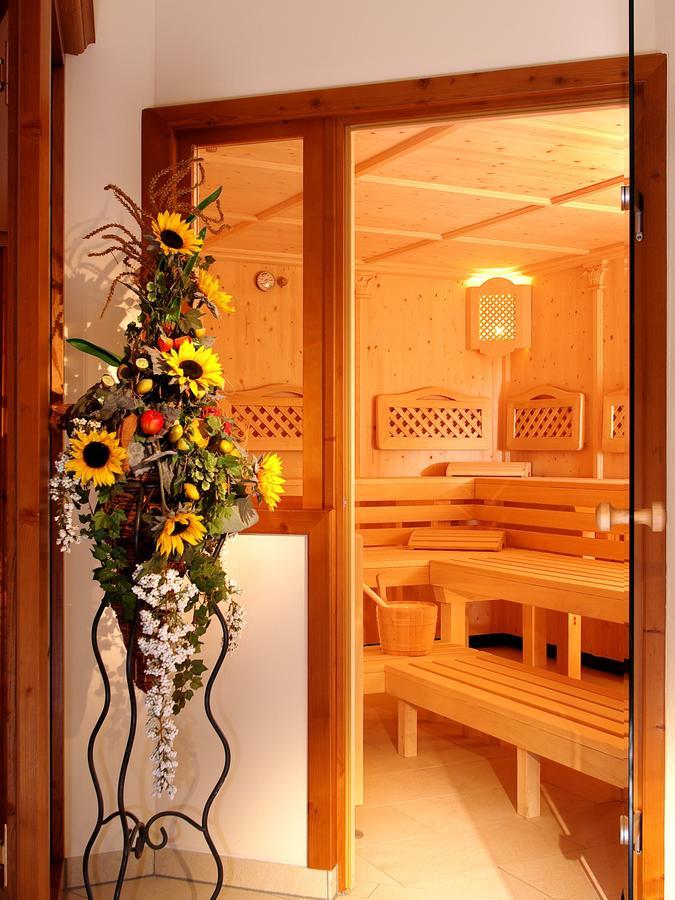 Hotel Alpenhof Kristall マイヤーホーフェン エクステリア 写真