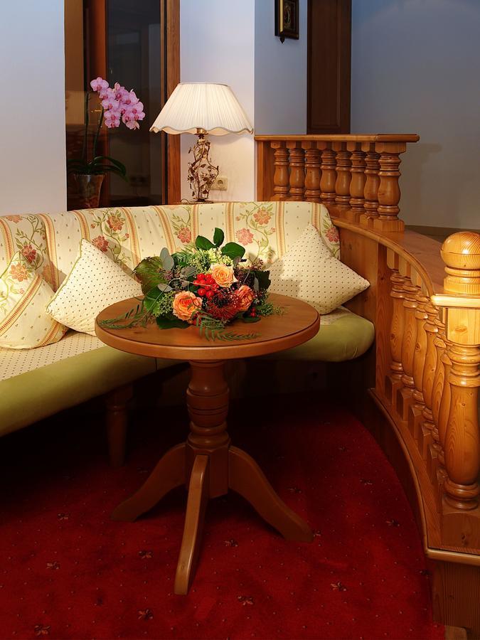 Hotel Alpenhof Kristall マイヤーホーフェン エクステリア 写真