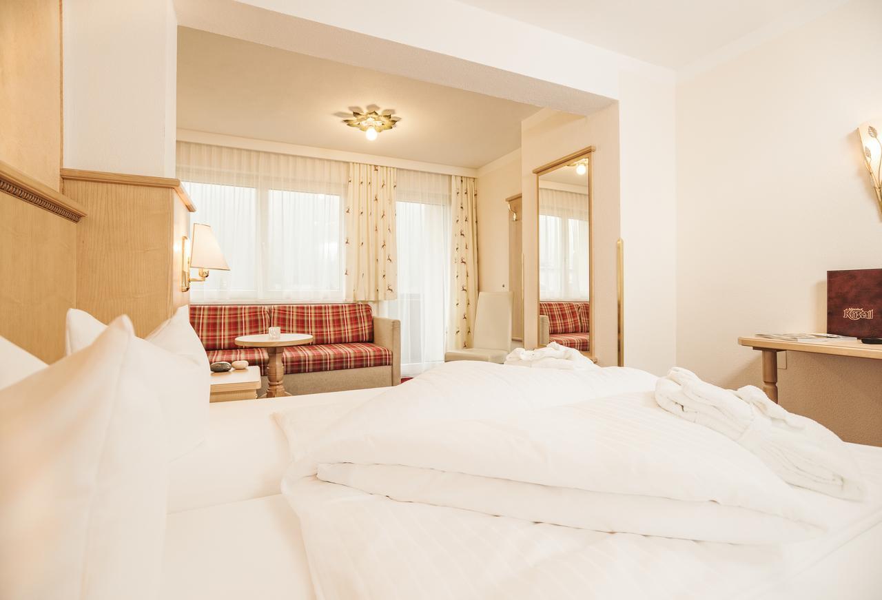 Hotel Alpenhof Kristall マイヤーホーフェン エクステリア 写真