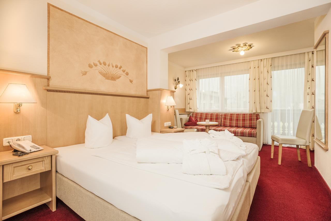 Hotel Alpenhof Kristall マイヤーホーフェン エクステリア 写真