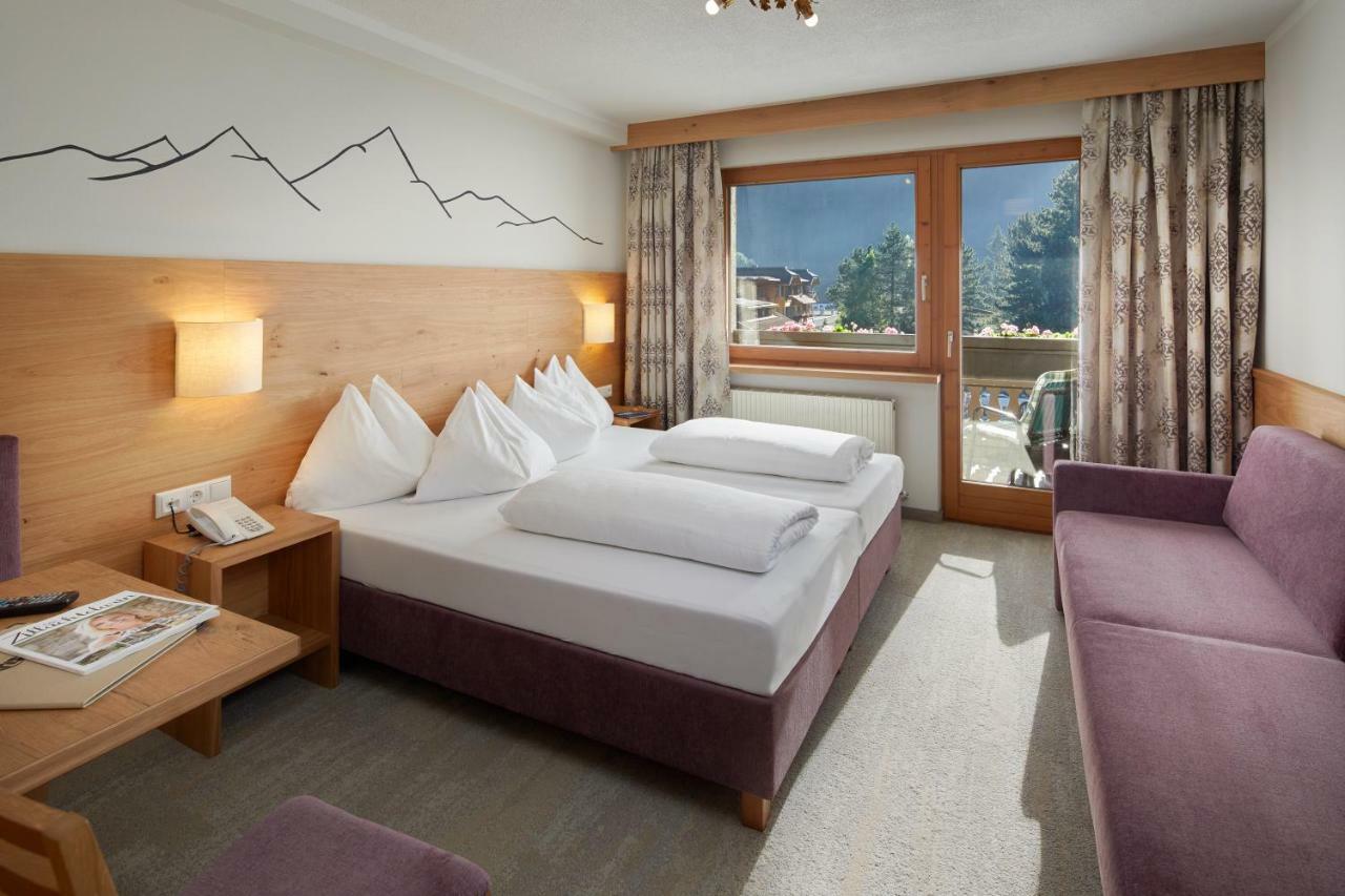 Hotel Alpenhof Kristall マイヤーホーフェン エクステリア 写真